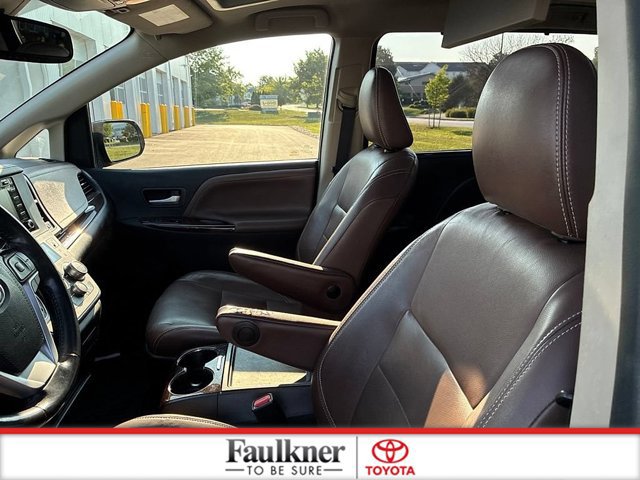 Certified 2018 Toyota Sienna Limited Premium AWD/4WD image 31