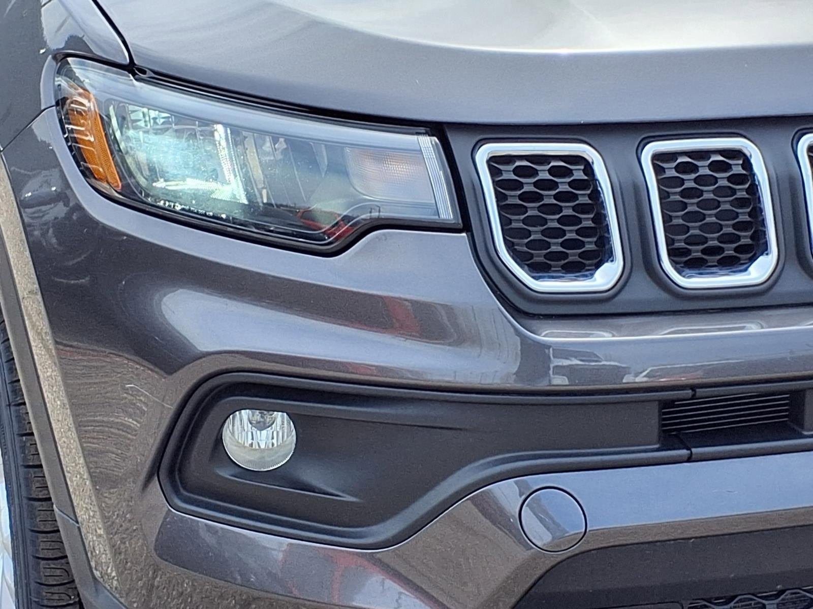 Certified 2024 Jeep Compass Latitude AWD/4WD image 22