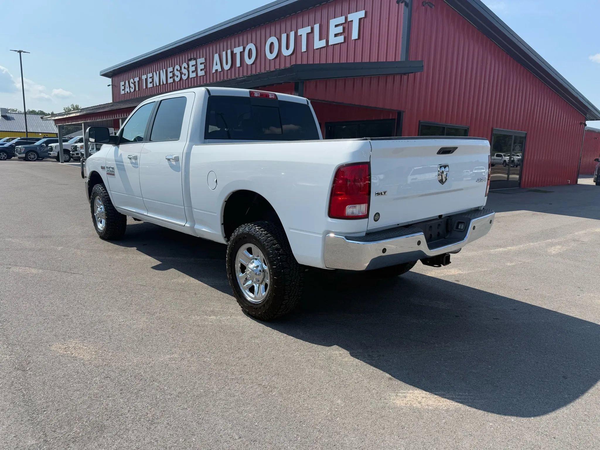 Used 2017 RAM 2500 SLT image 3