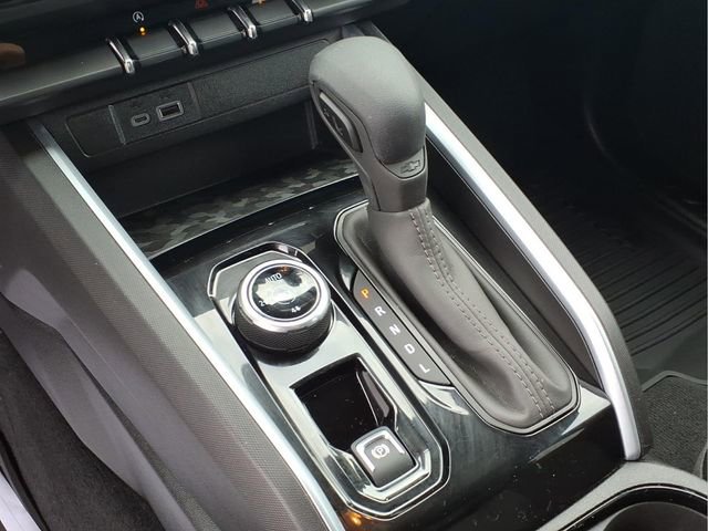 Used 2025 Chevrolet Colorado Trail Boss image 10