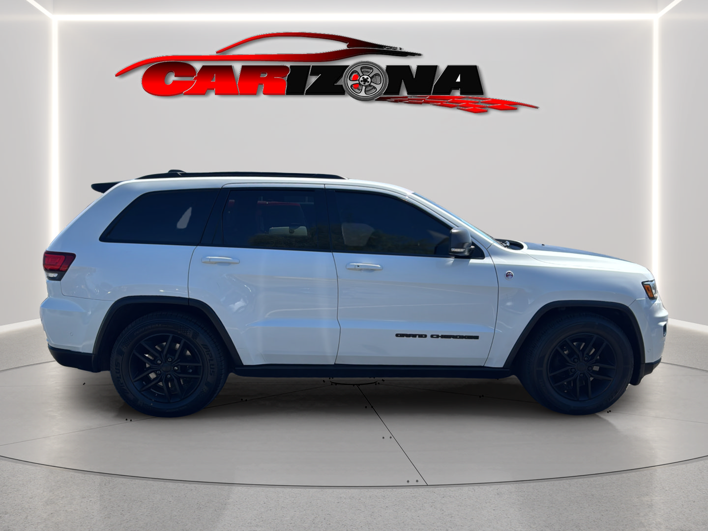 Used 2020 Jeep Grand Cherokee Trailhawk w/ Trailhawk Luxury Group AWD/4WD image 4