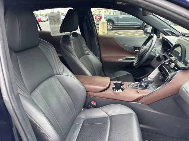 Used 2021 Toyota Venza Limited w/ Advanced Technology Package AWD/4WD image 13