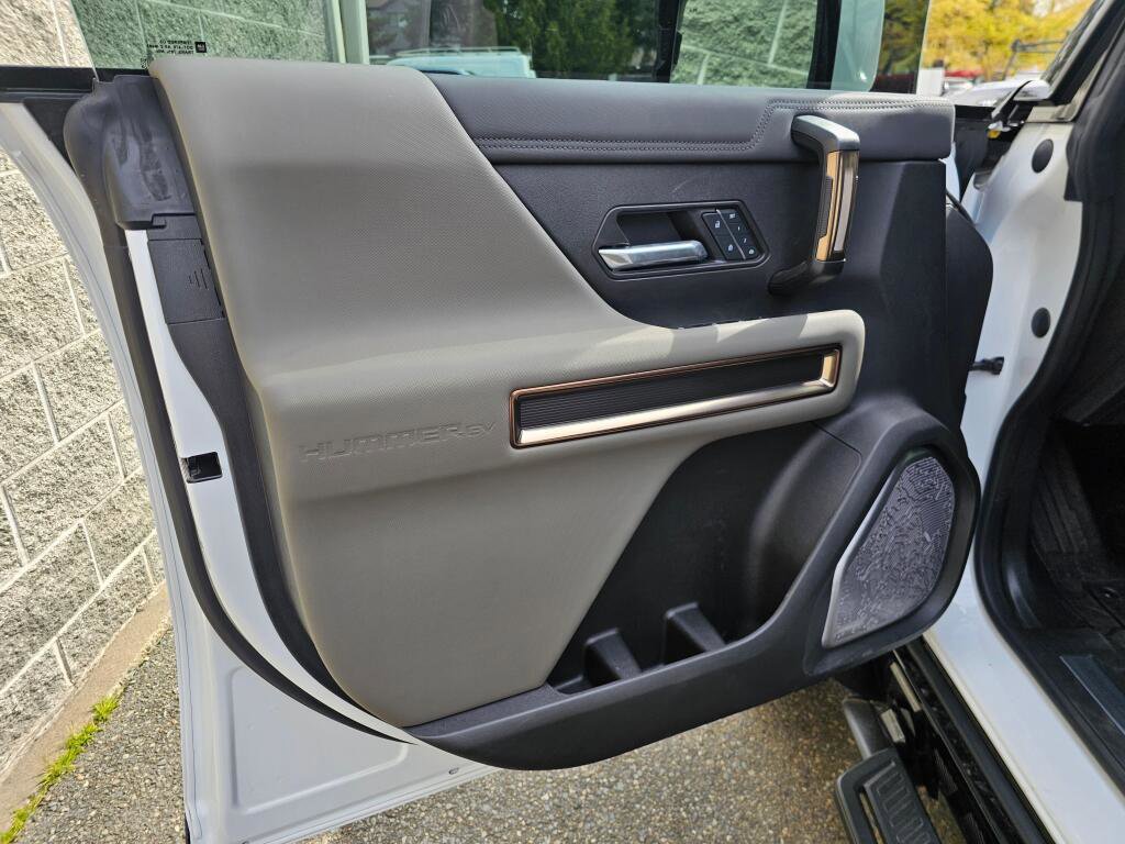 Used 2025 GMC Hummer EV 3X w/ Extreme Off-Road Package image 23