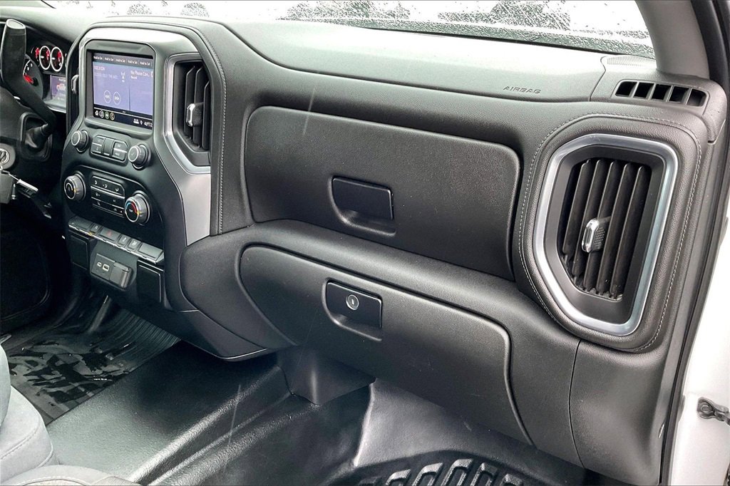 Used 2019 Chevrolet Silverado 1500 LT image 16