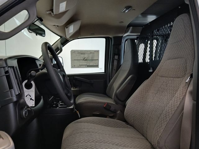 New 2026 GMC Savana 2500 Extended w/ Driver Convenience Package RWD image 10