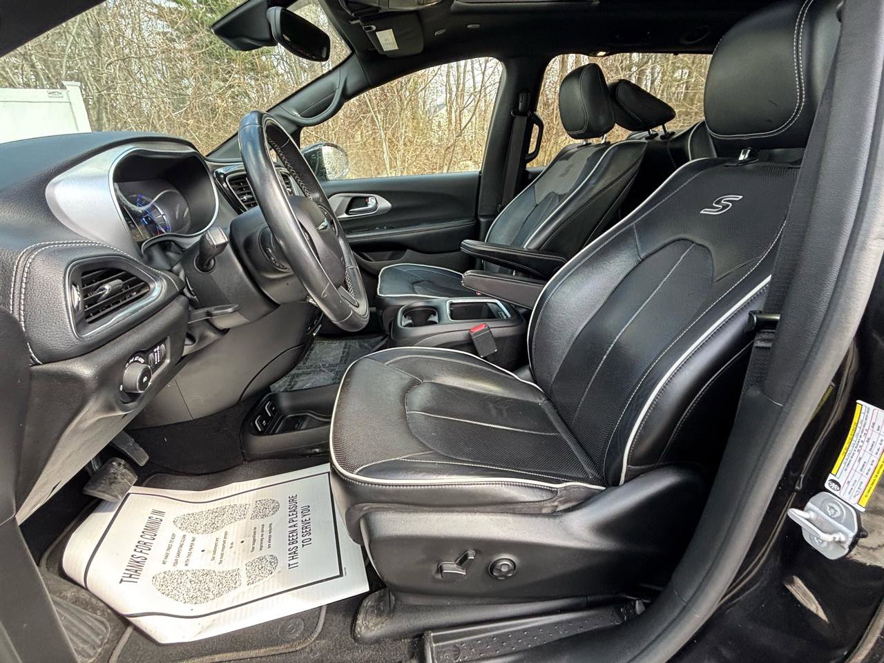 Used 2019 Chrysler Pacifica Limited w/ Advanced Safetytec Group image 6