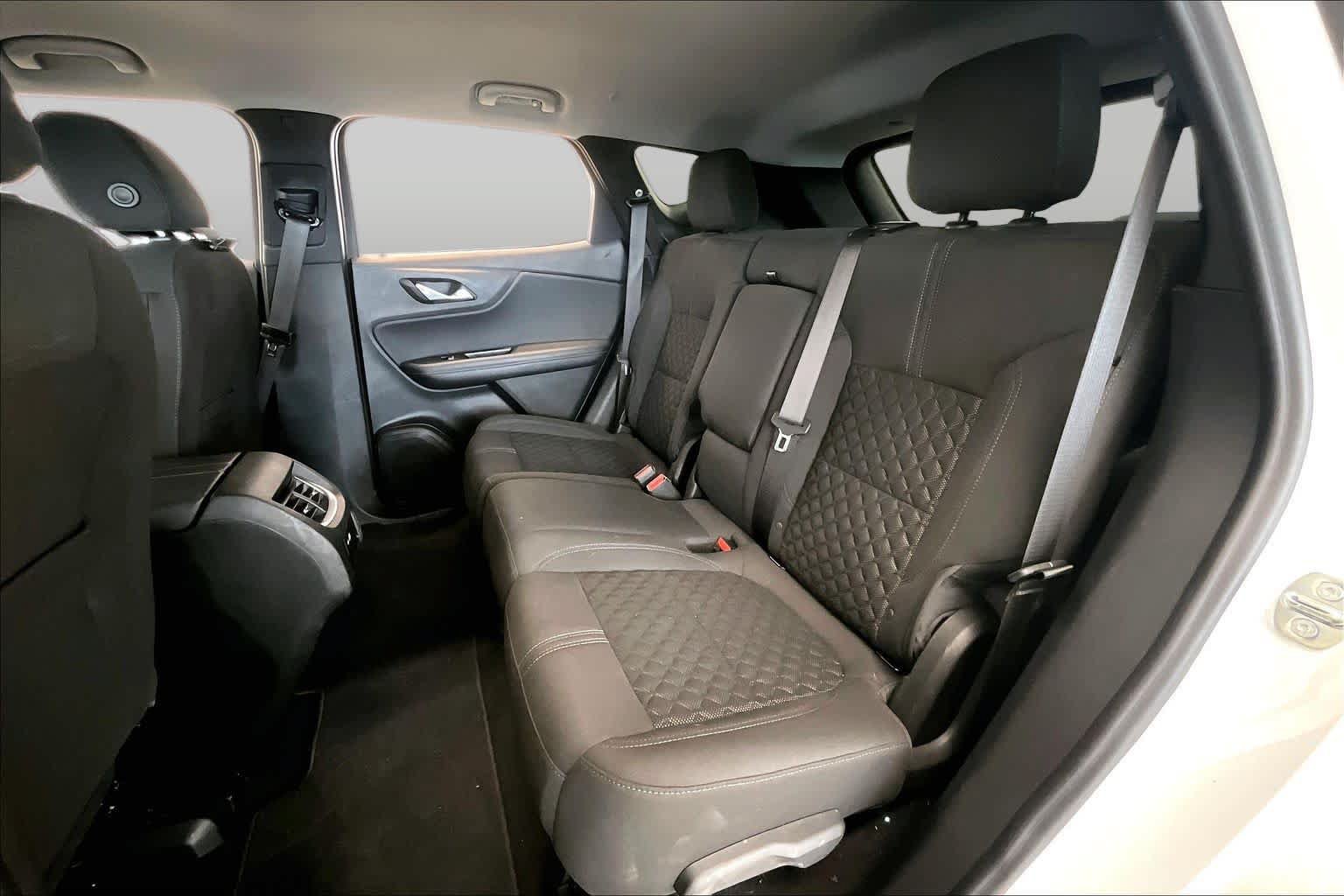 Used 2022 Chevrolet Blazer LT FWD image 17