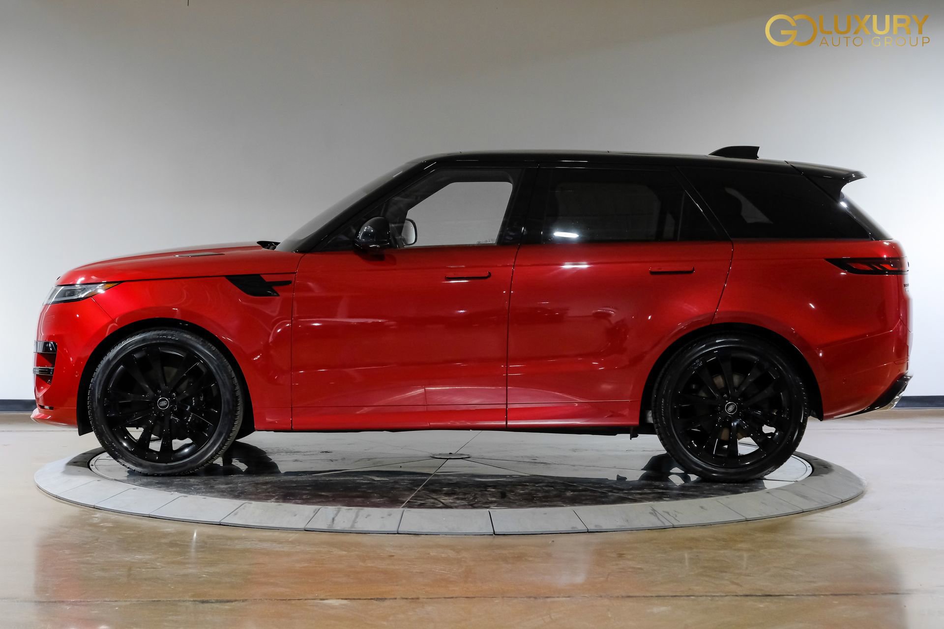 Used 2024 Land Rover Range Rover Sport Dynamic SE AWD/4WD image 13