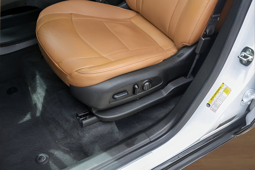 Used 2019 Buick Enclave Essence FWD image 8