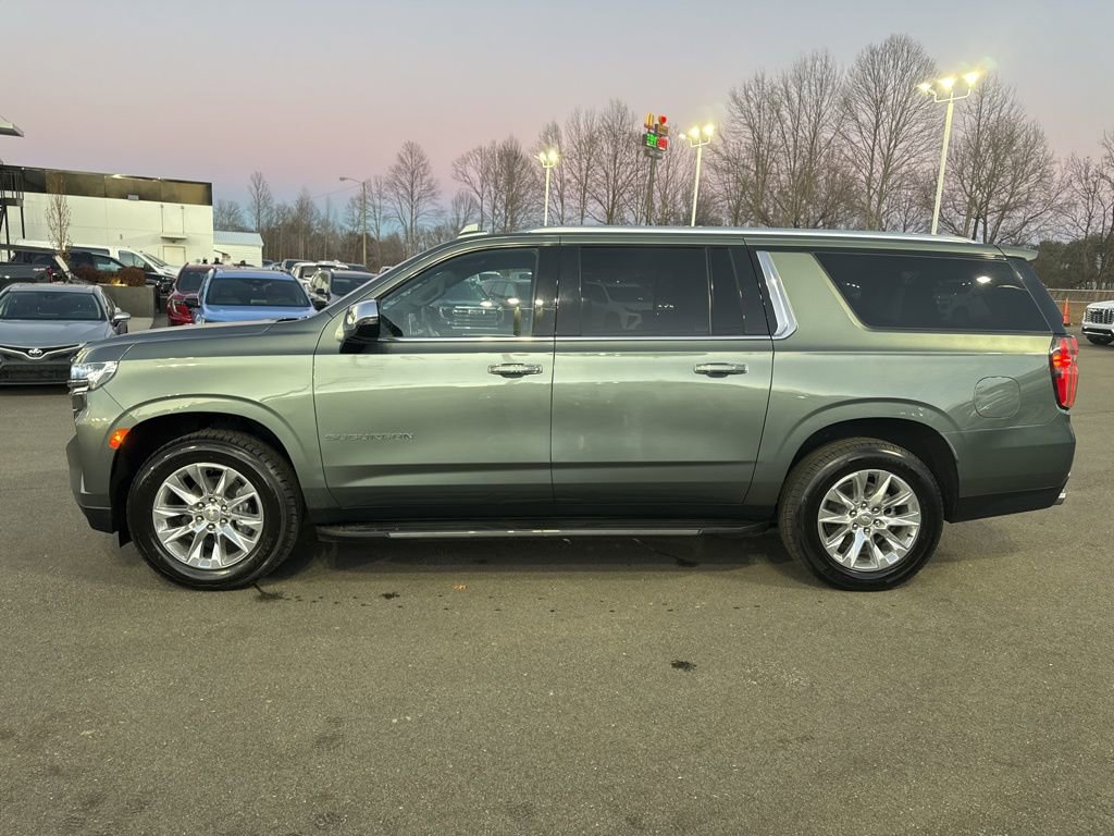 Used 2023 Chevrolet Suburban Premier image 2