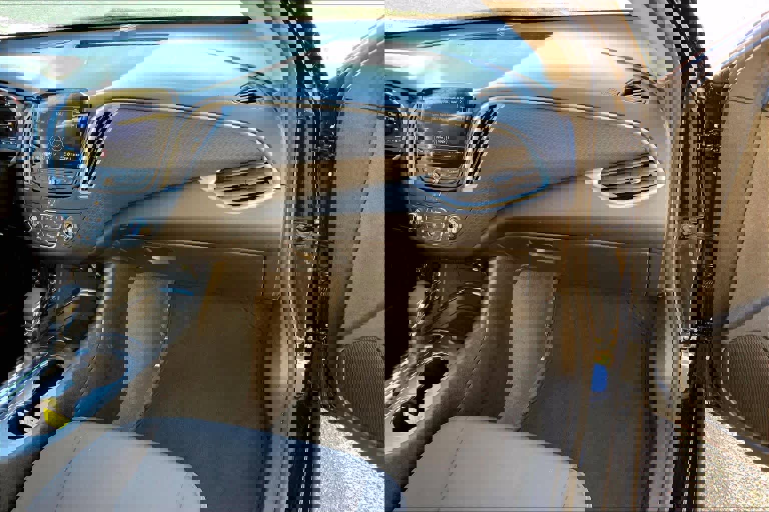 Used 2023 Chevrolet Malibu LT image 18