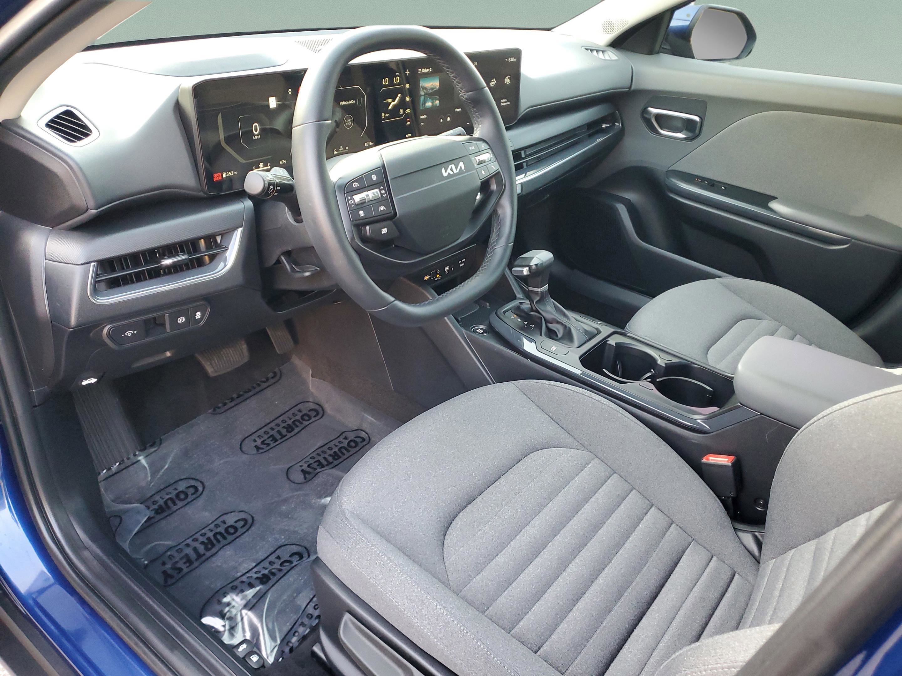 Certified 2025 Kia K4 EX FWD image 15