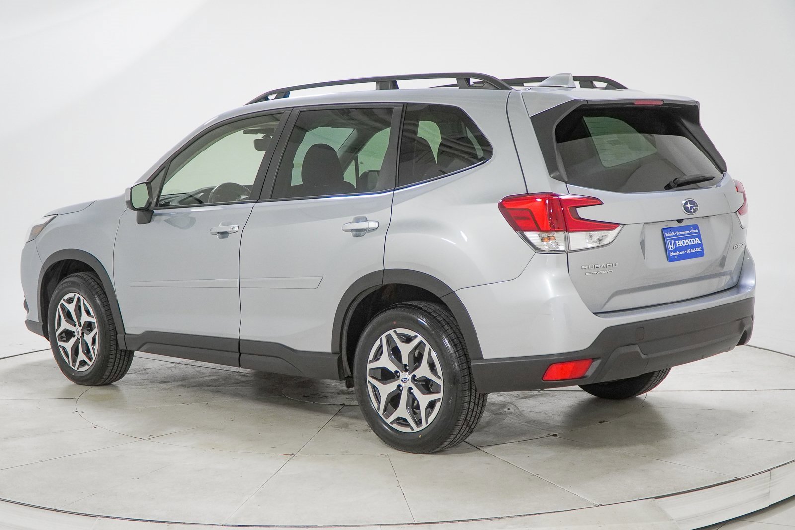 Used 2023 Subaru Forester Premium image 6