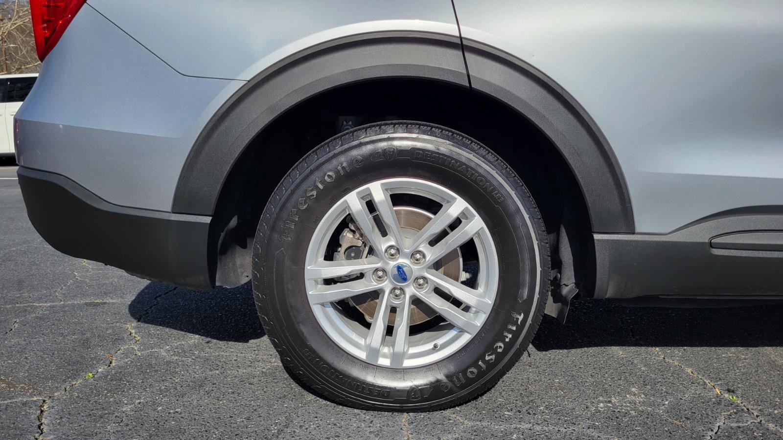 Used 2022 Ford Explorer 4WD image 13