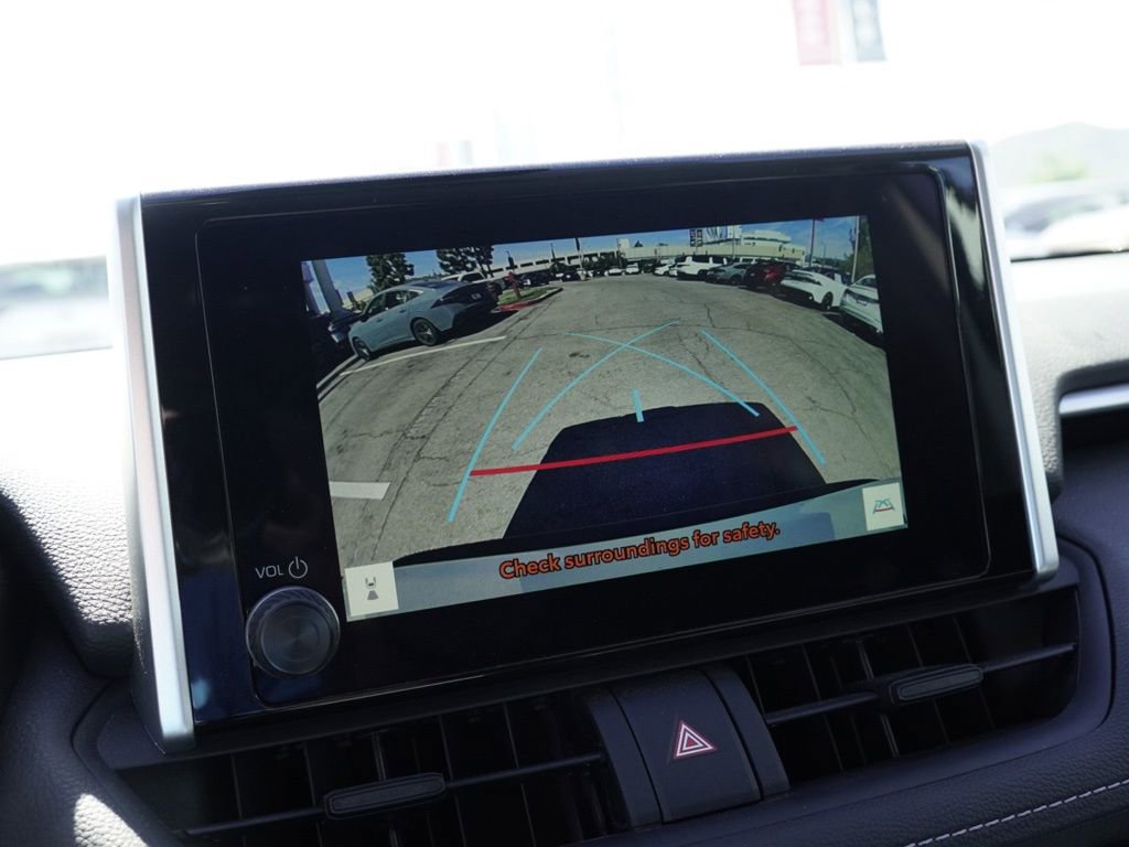 Used 2025 Toyota RAV4 XLE image 12