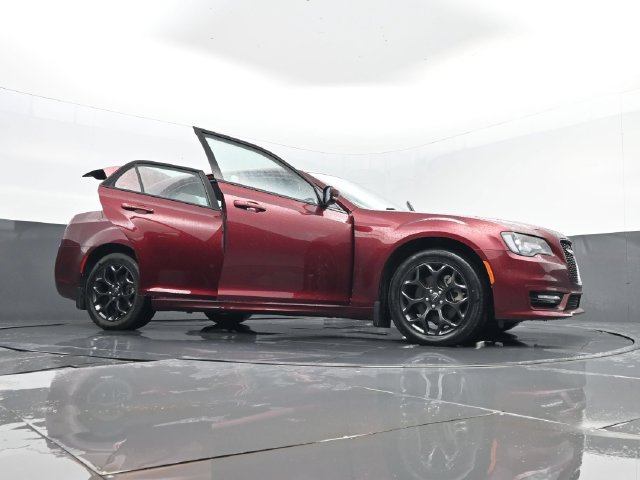 Used 2021 Chrysler 300 Touring AWD/4WD image 31
