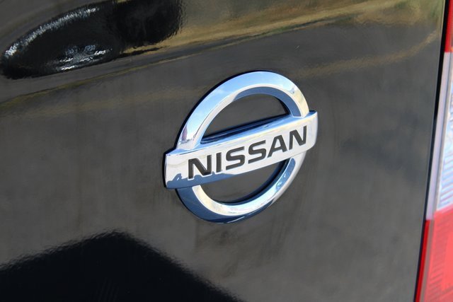 Used 2016 Nissan NV 3500 SL image 11