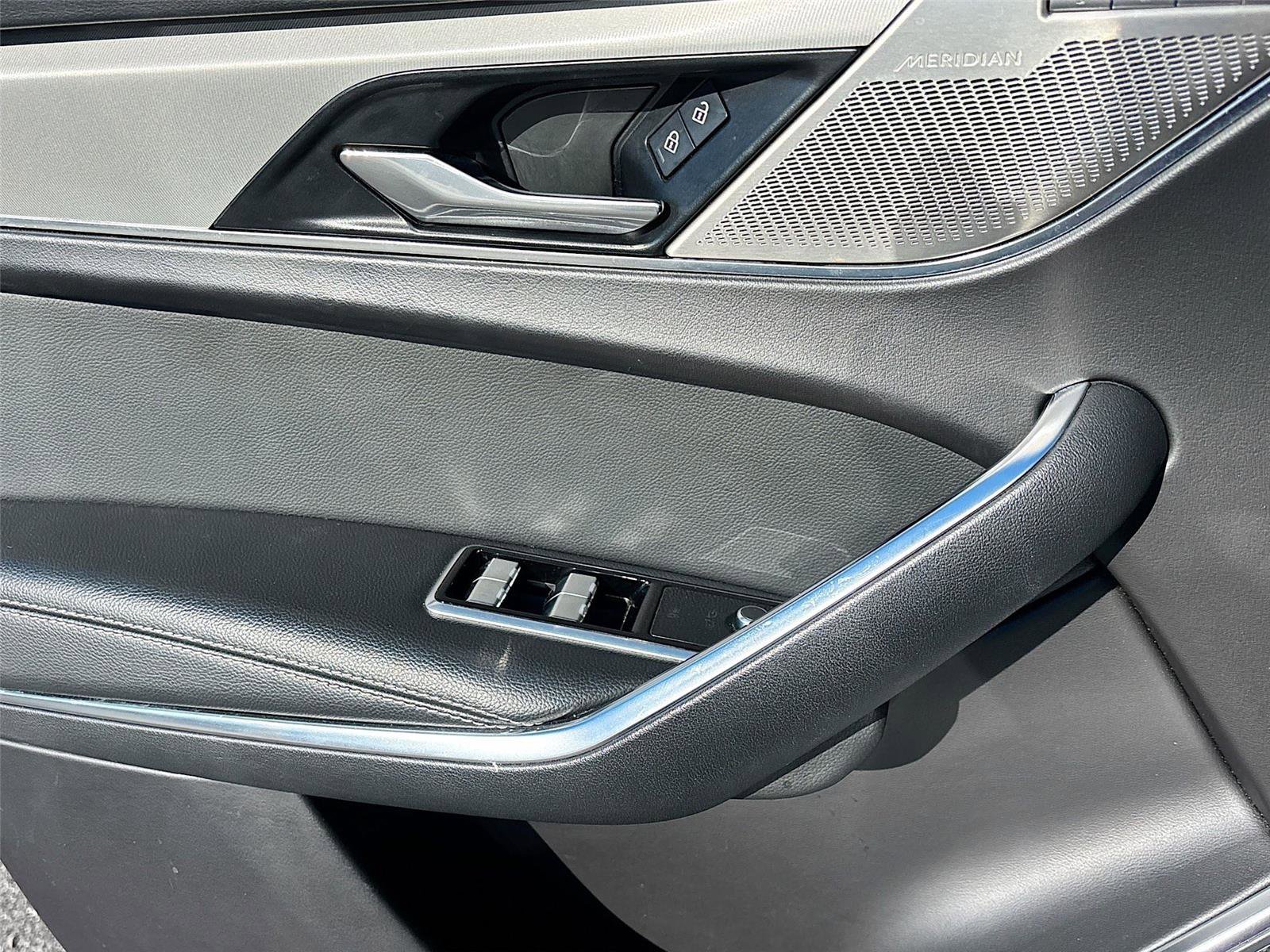 Used 2024 Jaguar F-PACE R-Dynamic S image 20