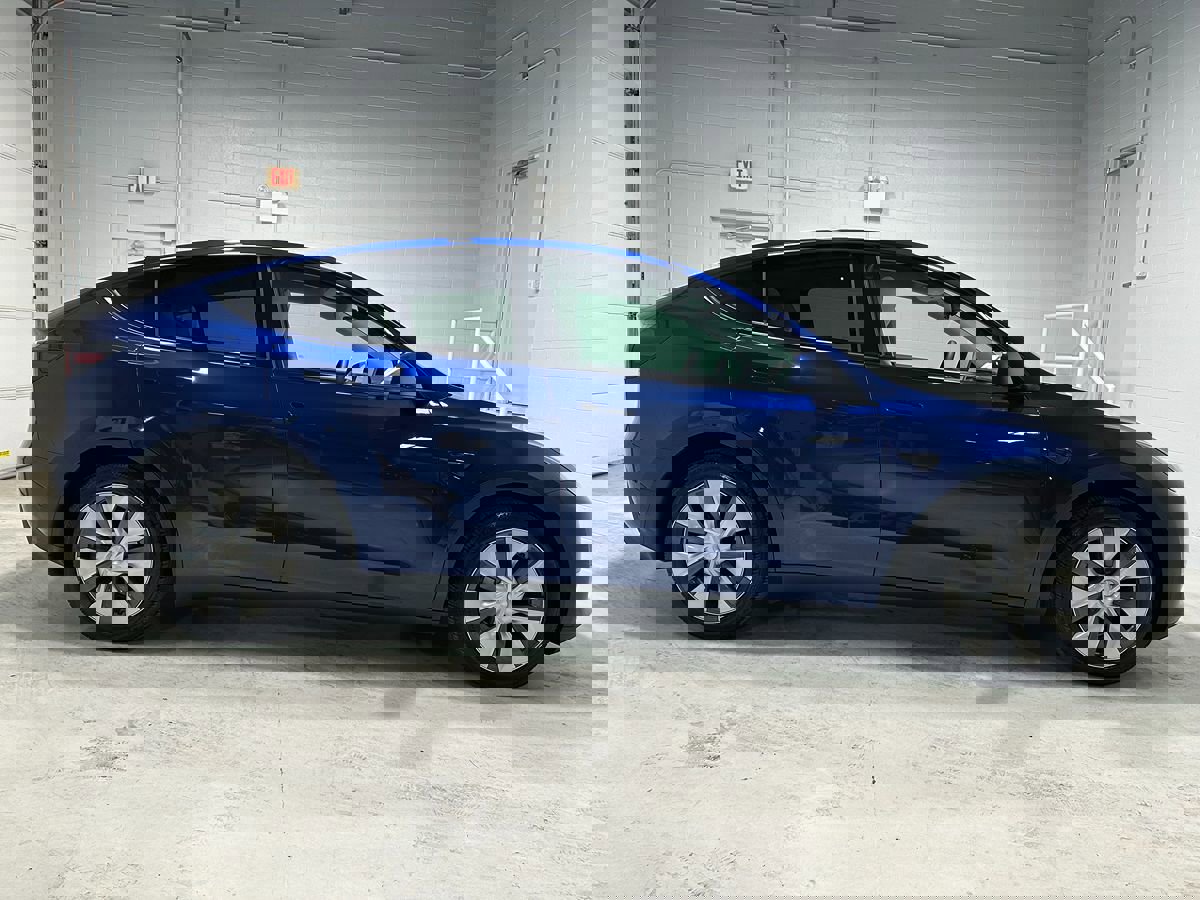 Used 2024 Tesla Model Y Long Range image 2