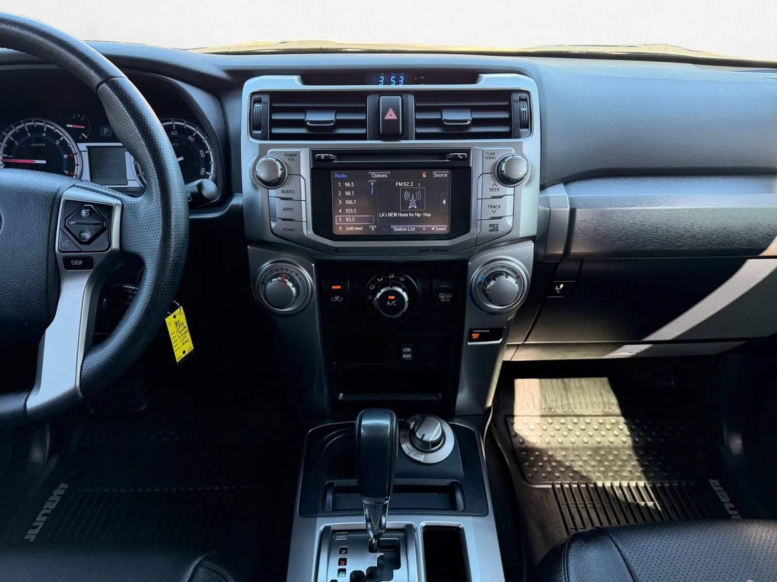 Used 2018 Toyota 4Runner SR5 AWD/4WD image 13