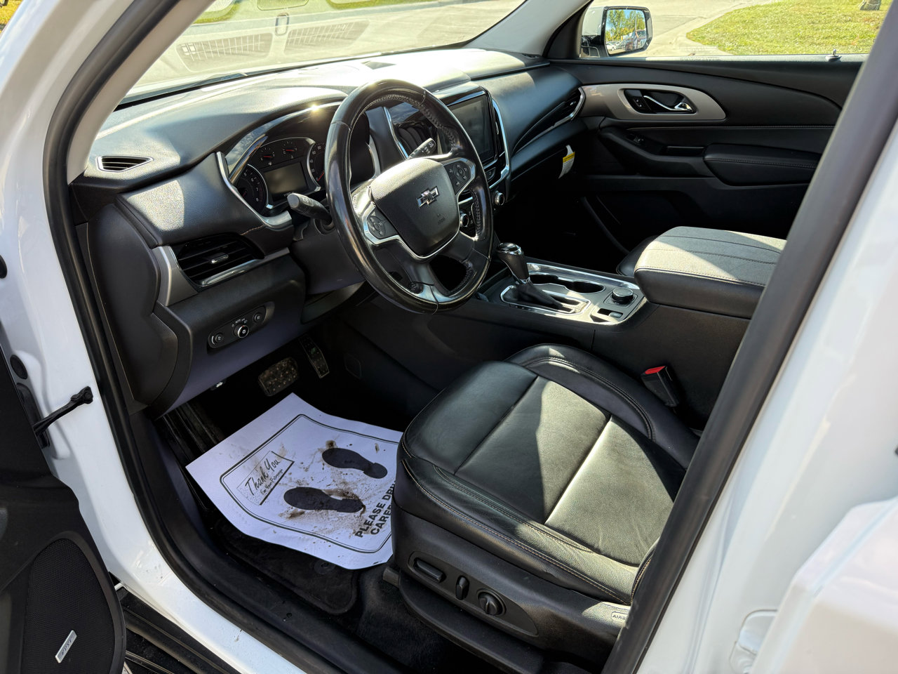 Used 2019 Chevrolet Traverse RS image 14