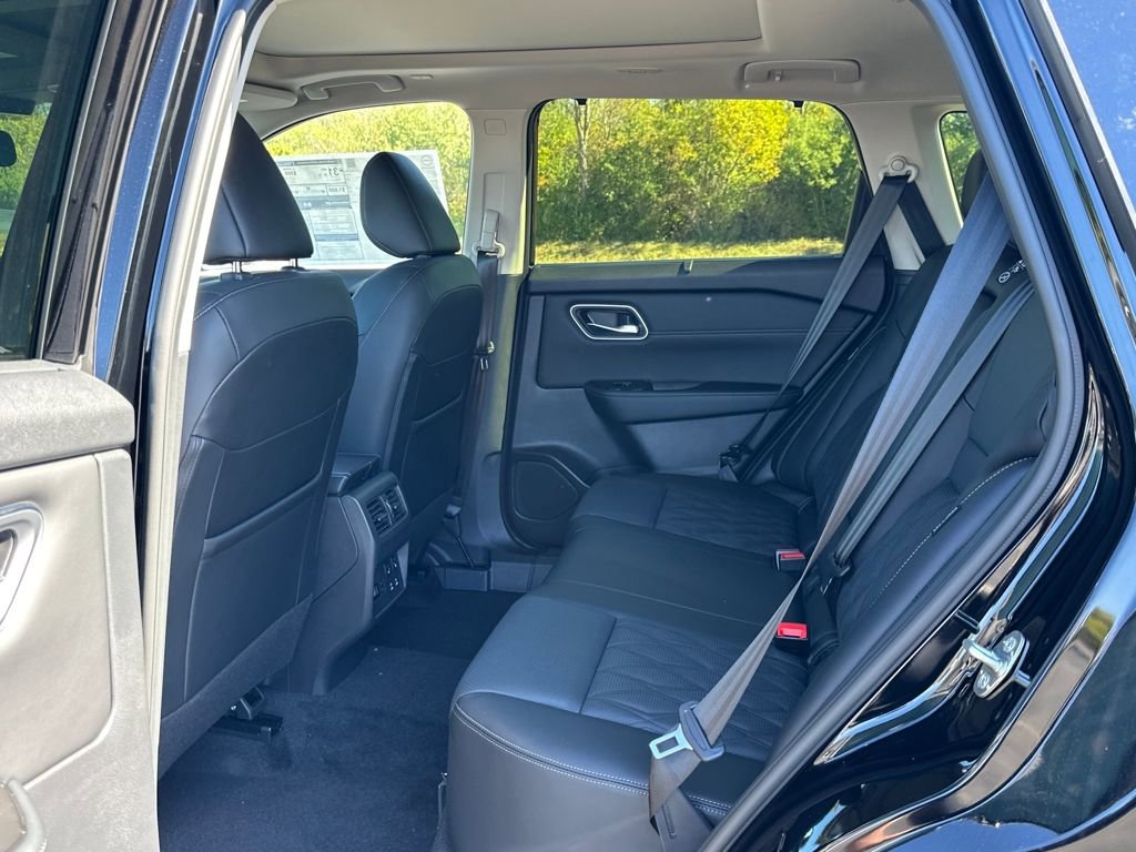 New 2026 Nissan Rogue Platinum w/ Platinum Premium Package image 15