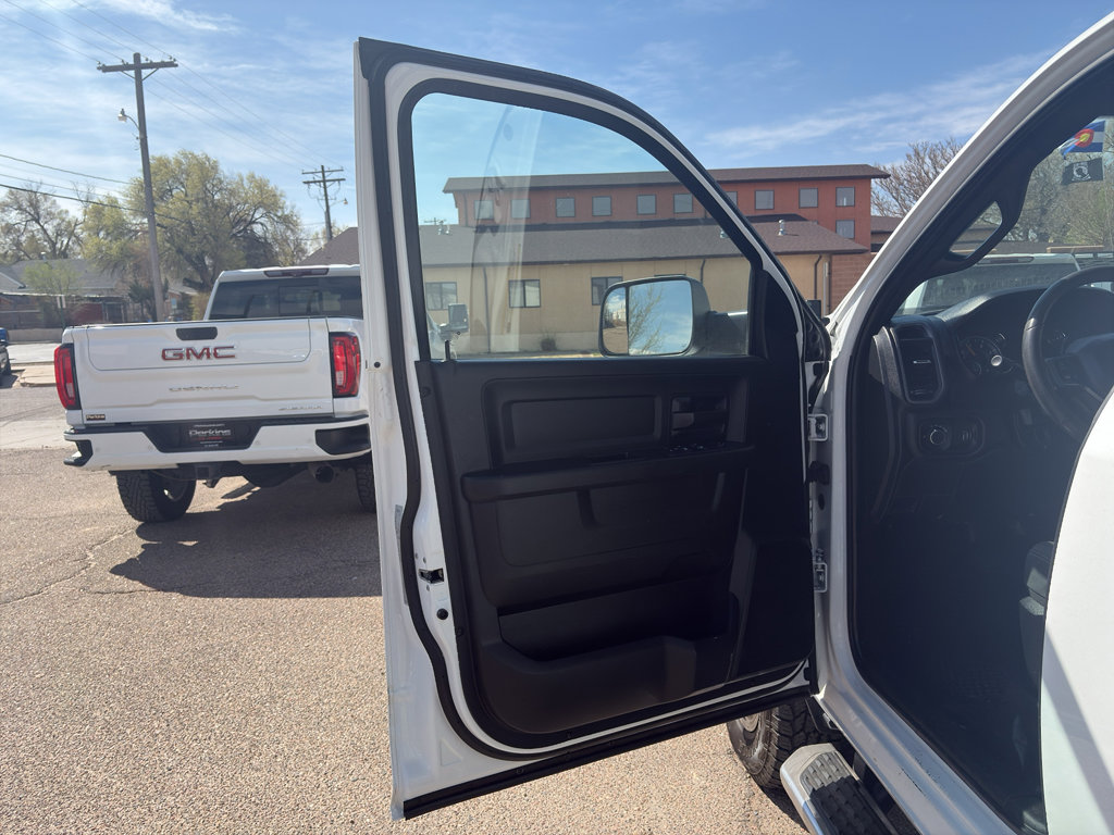 Used 2021 RAM 3500 Tradesman w/ Chrome Appearance Group image 11