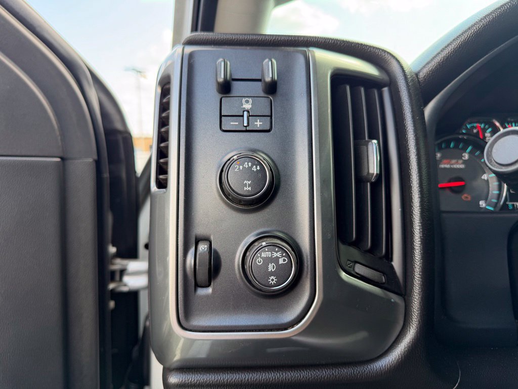 Used 2018 Chevrolet Silverado 2500 LT w/ LT Fleet Convenience Package AWD/4WD image 17