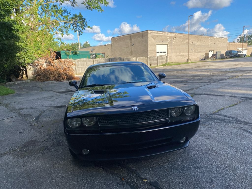 Used 2012 Dodge Challenger R/T RWD image 8