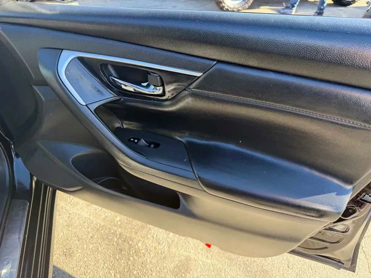 Used 2016 Nissan Altima 2.5 SL FWD image 13