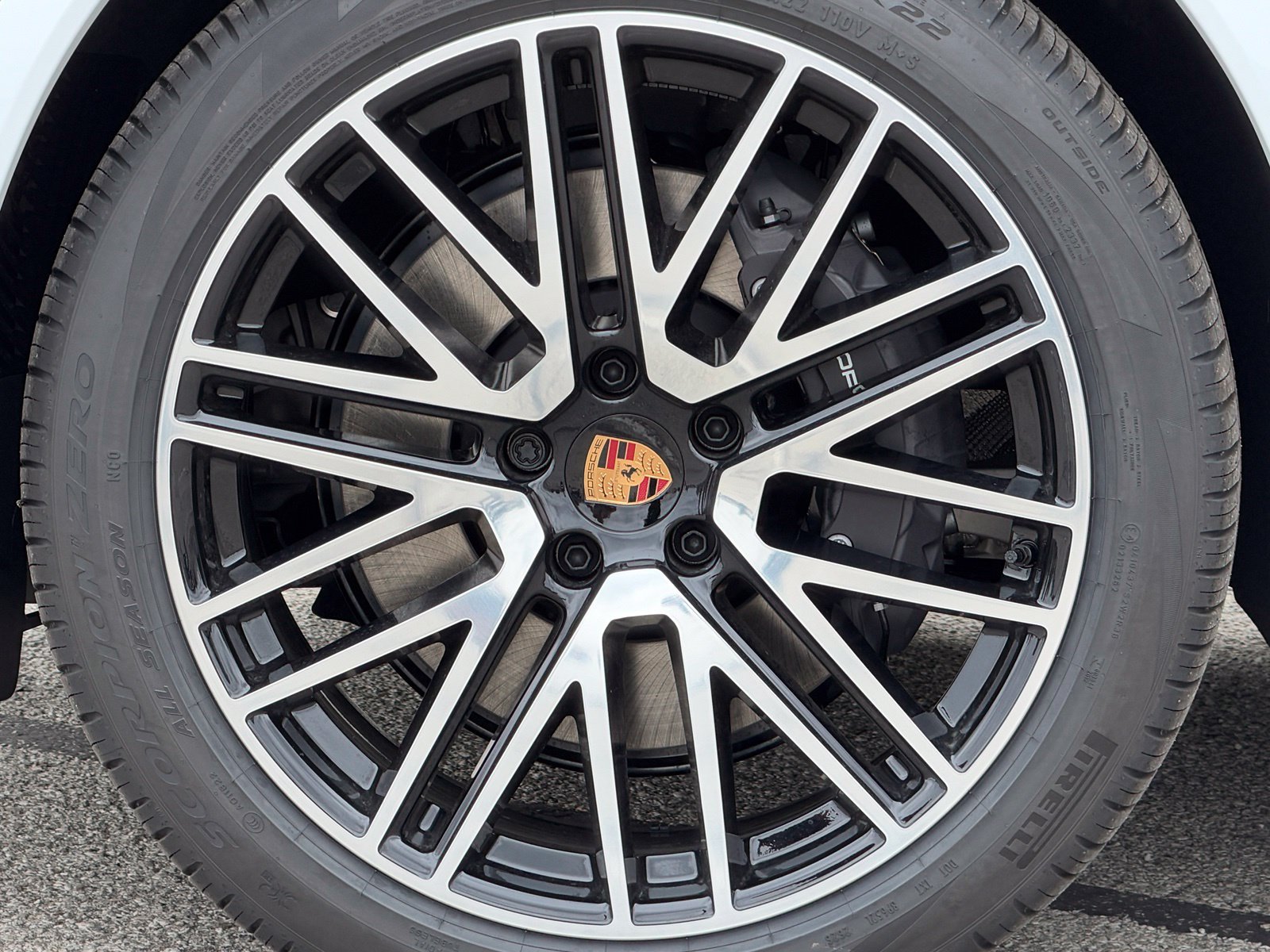 New 2026 Porsche Cayenne AWD/4WD image 15