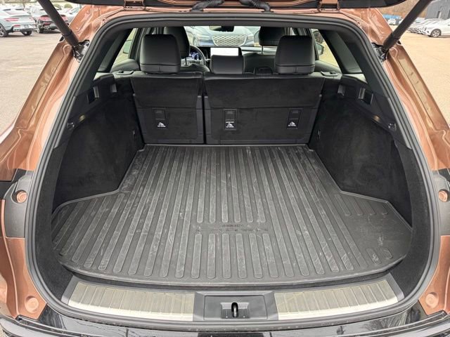 Used 2025 Toyota Crown Signia w/ Advanced Technology Package image 11