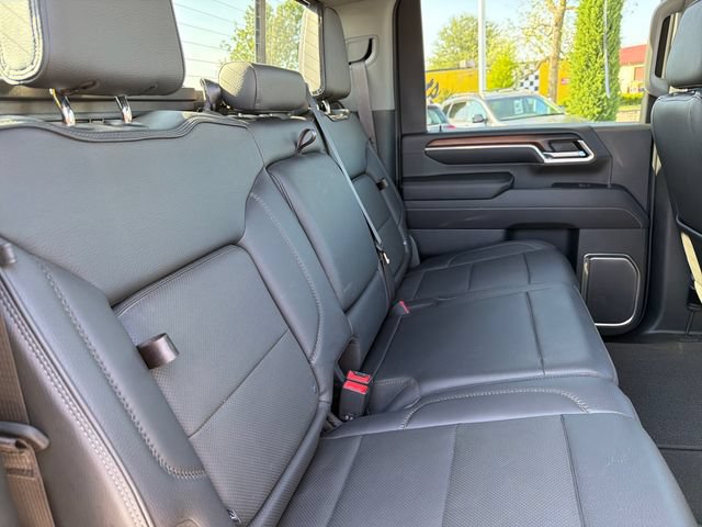 Used 2024 GMC Sierra 2500 Denali w/ Denali Reserve Package AWD/4WD image 28