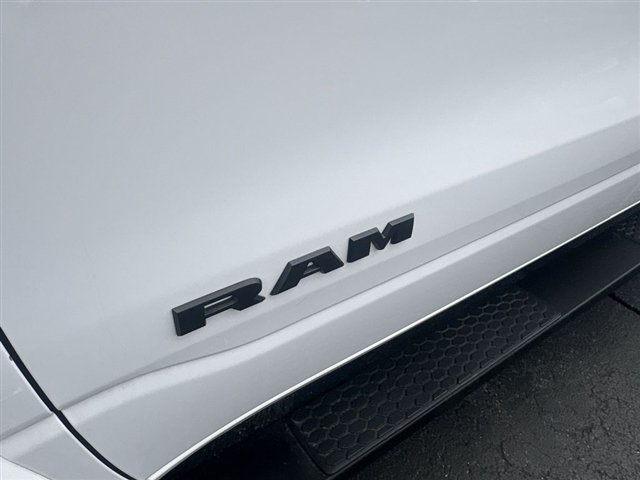 Used 2025 RAM 1500 Laramie w/ Night Edition AWD/4WD image 33