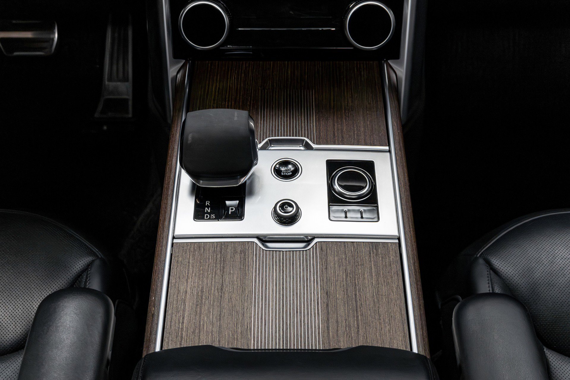 Used 2023 Land Rover Range Rover Autobiography image 32