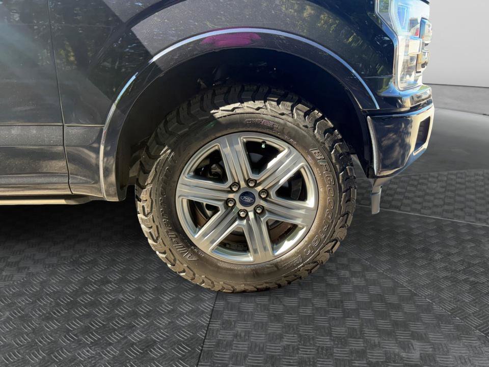 Used 2019 Ford F150 Lariat w/ Equipment Group 502A Luxury AWD/4WD image 25
