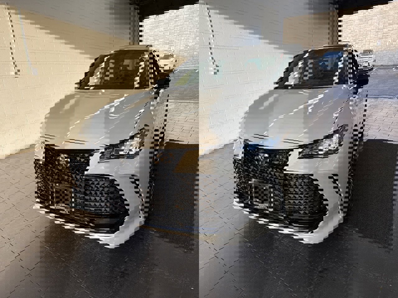 Certified 2020 Toyota Avalon XSE image 3