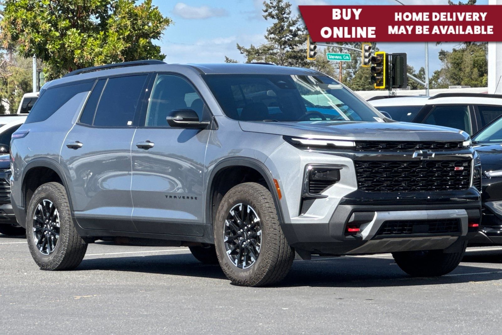 Used 2025 Chevrolet Traverse Z71 AWD/4WD image 1