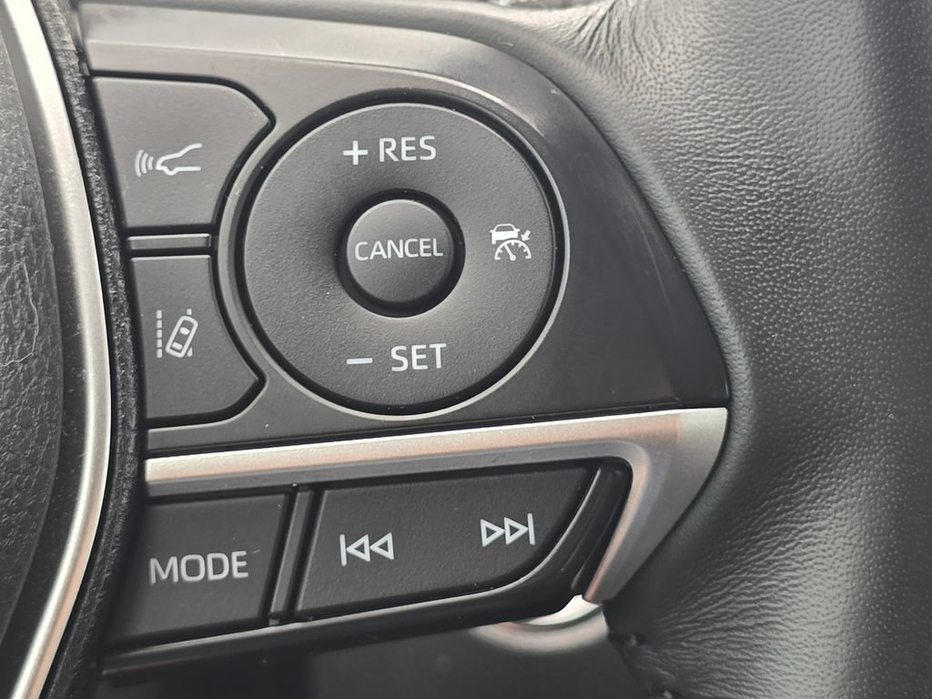Certified 2023 Toyota Camry XLE FWD image 31