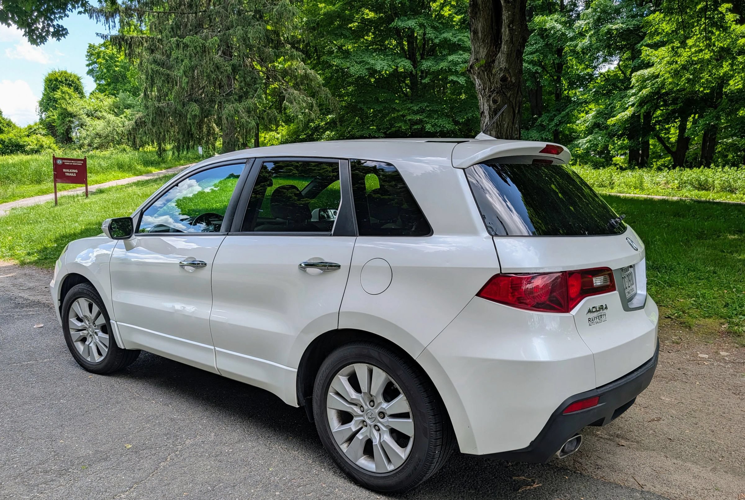 Used 2010 Acura RDX SH-AWD w/ Technology Package image 2