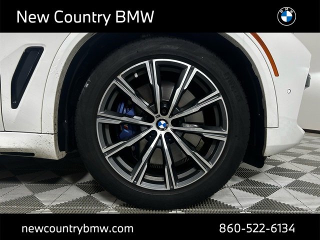Used 2021 BMW X5 xDrive45e w/ M Sport Package image 9