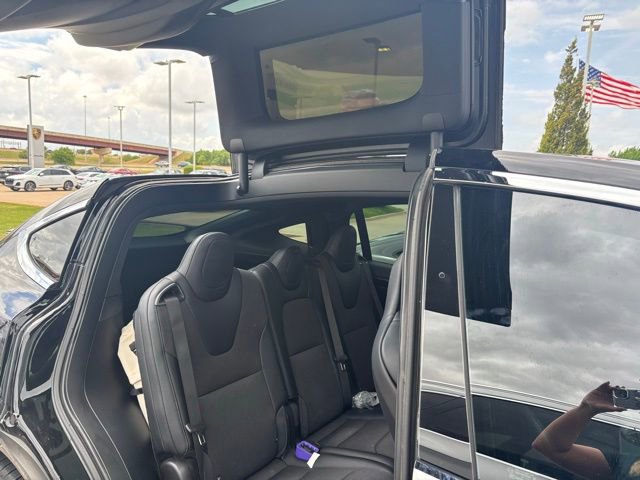 Used 2018 Tesla Model X 75D image 3