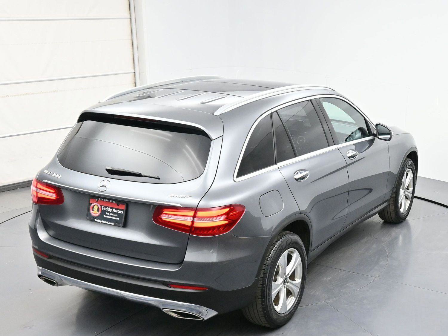 Used 2018 Mercedes-Benz GLC 300 4MATIC image 34