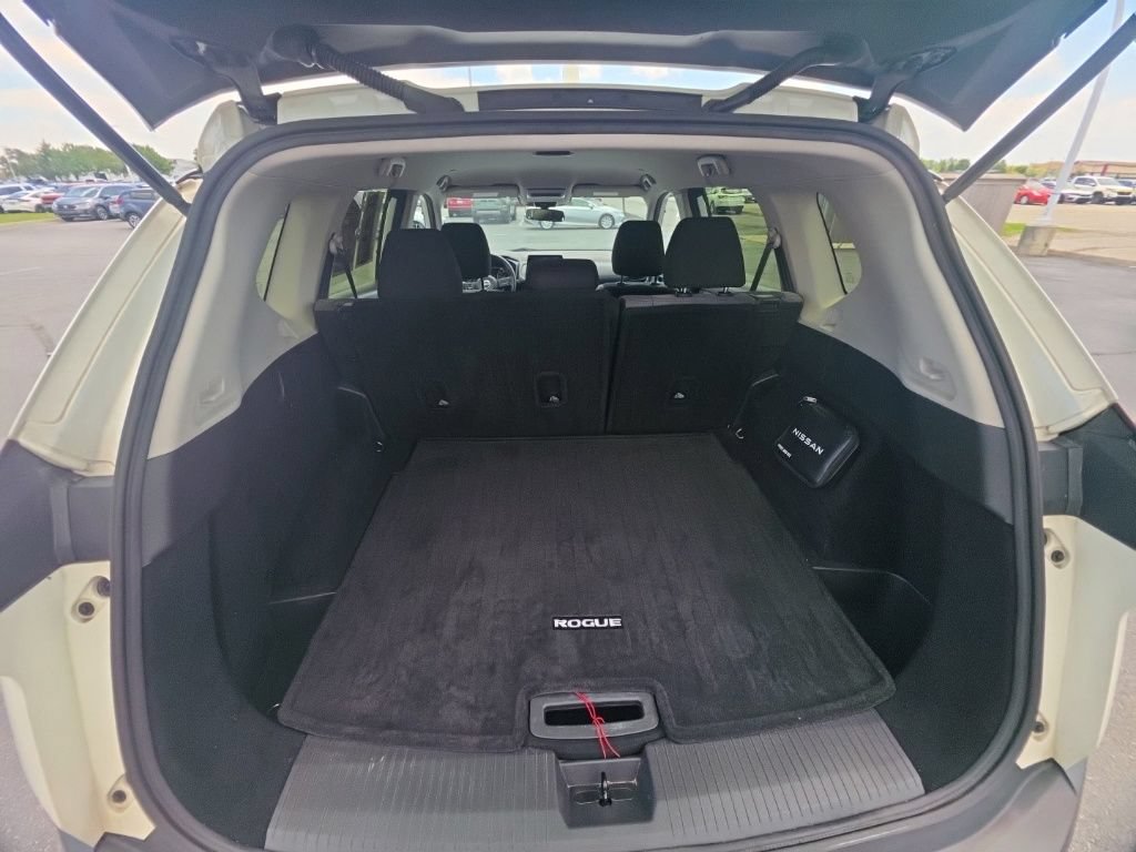 Used 2023 Nissan Rogue SV AWD/4WD image 27