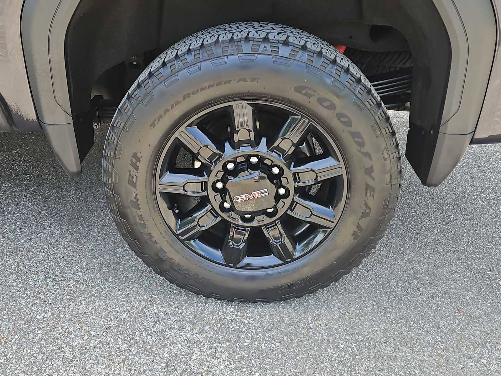 Used 2024 GMC Sierra 2500 AT4 w/ AT4 Premium Plus Package AWD/4WD image 25