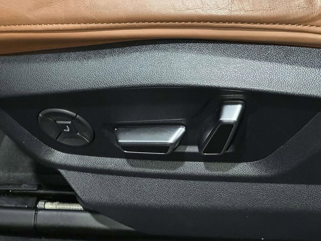 Used 2025 Audi Q7 3.0T Prestige w/ Prestige Package image 16