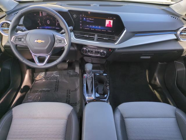 Certified 2024 Chevrolet Trax LT w/ Sunroof Package image 16