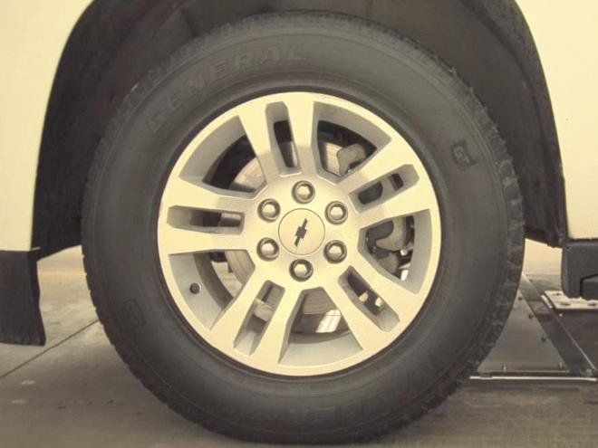 Used 2018 Chevrolet Suburban LT AWD/4WD image 11