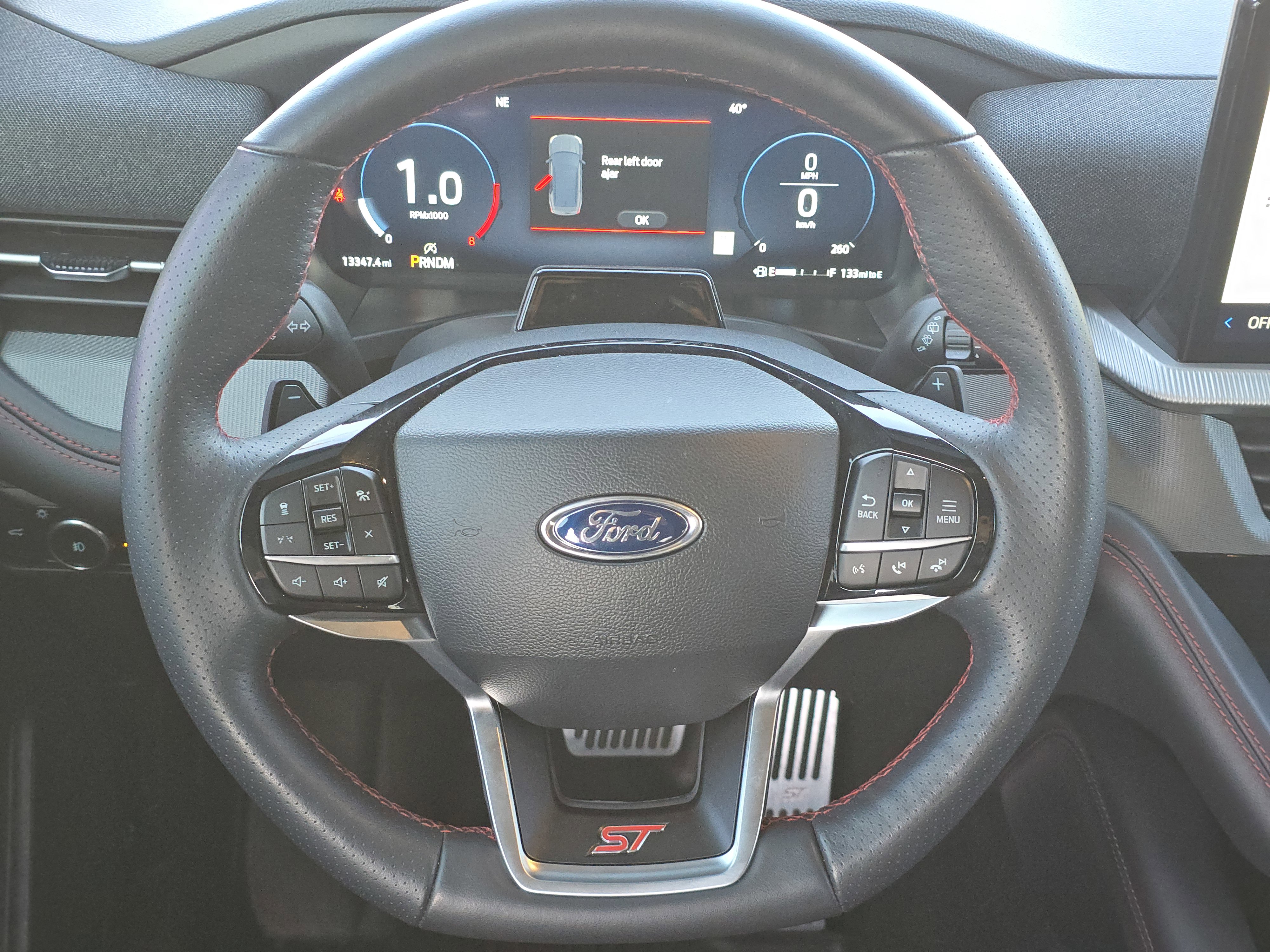 Used 2025 Ford Explorer ST image 19