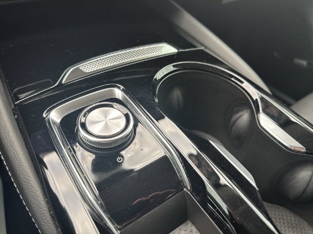 Certified 2024 Buick Envision Sport Touring AWD/4WD image 22